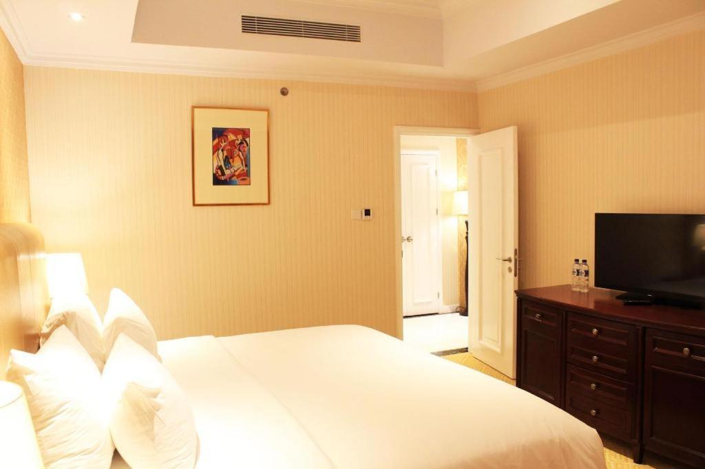 Adimulia Hotel Μεντάν Εξωτερικό φωτογραφία