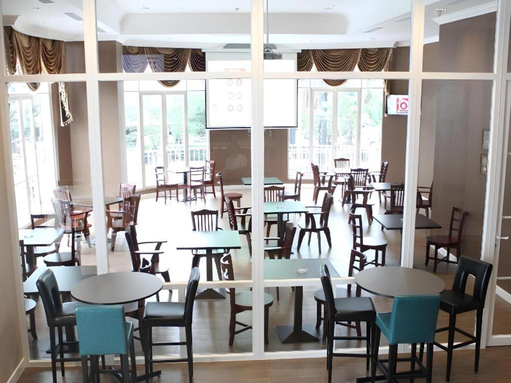 Adimulia Hotel Μεντάν Εξωτερικό φωτογραφία
