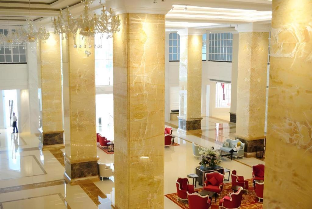 Adimulia Hotel Μεντάν Εξωτερικό φωτογραφία
